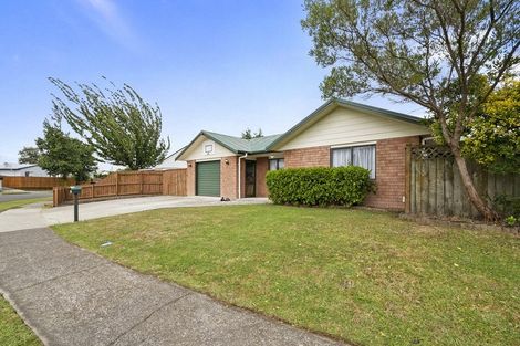 Photo of property in 71 Hillcrest Drive, Kelvin Grove, Palmerston North, 4414