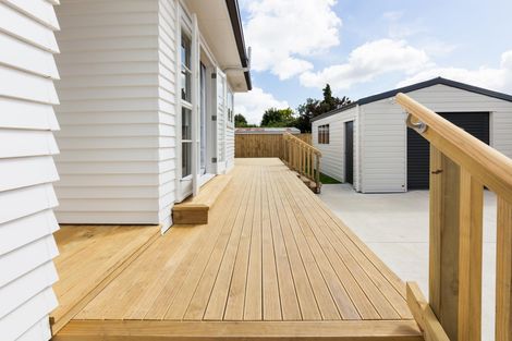 Photo of property in 1 Ferndale Place, Feilding, 4702