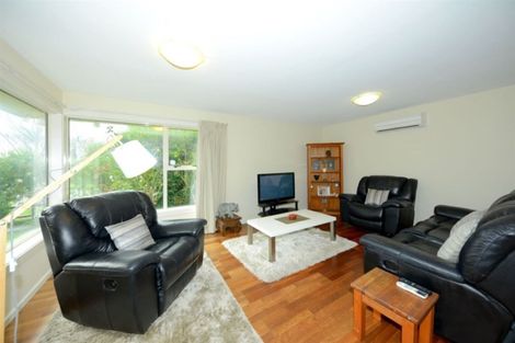 Photo of property in 102 Lowry Avenue, Redwood, Christchurch, 8051