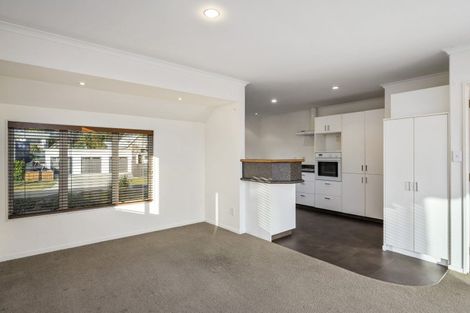 Photo of property in 2 Pipi Street, Two Mile Bay, Taupo, 3330