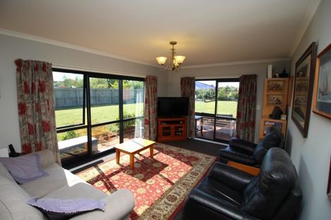 Photo of property in 7 Guthrie Court, Bulls, 4818