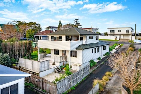 Photo of property in 66a Tiri Road, Manly, Whangaparaoa, 0930