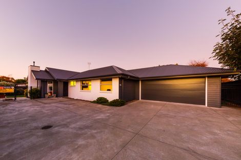 Photo of property in 23 Raglan Avenue, Cloverlea, Palmerston North, 4412
