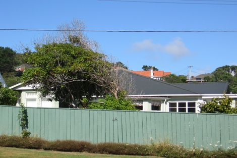 Photo of property in 48 Ngatoto Street, Khandallah, Wellington, 6035