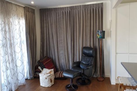 Photo of property in 2/45 Rawhiti Road, One Tree Hill, Auckland, 1061