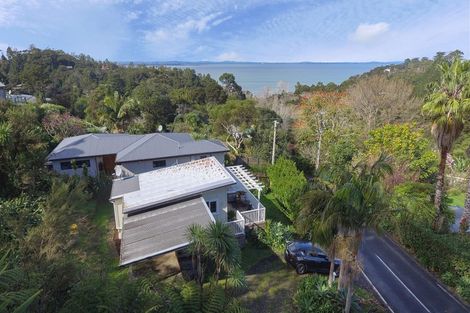 Photo of property in 4 Mceldowney Road, Titirangi, Auckland, 0604