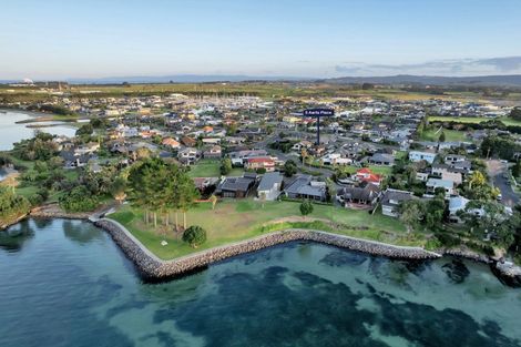 Photo of property in 5 Aarts Place, One Tree Point, 0118