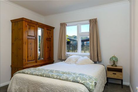 Photo of property in 65 Hampden Street, Picton, 7220