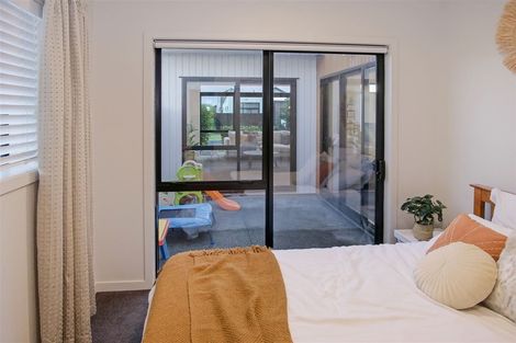 Photo of property in 17 Liberation Road, Papakura, 2110