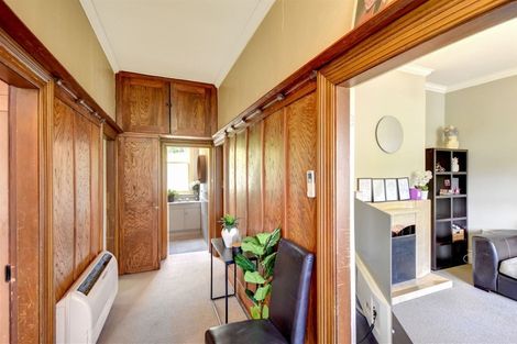 Photo of property in 107 Kaikorai Valley Road, Glenross, Dunedin, 9011