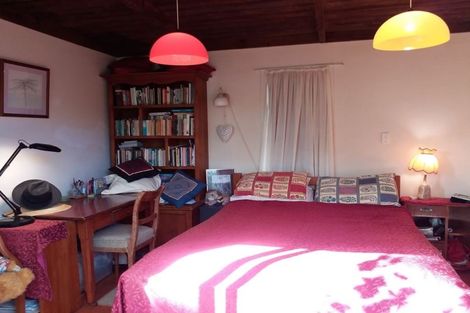 Photo of property in 17 Rangihiroa Street, Waikanae Beach, Waikanae, 5036