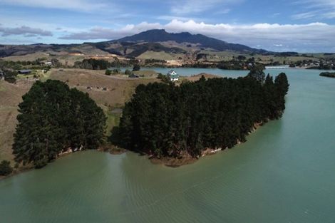 Photo of property in 232 Hills Road, Raglan, 3295