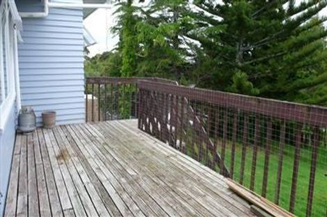 Photo of property in 73 Manuka Road, Bayview, Auckland, 0629