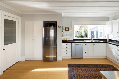 Photo of property in 152 Williams Street, Cambridge, 3434