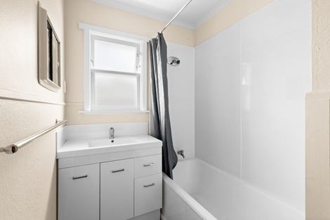 Photo of property in 44 Downing Avenue, Pirimai, Napier, 4112