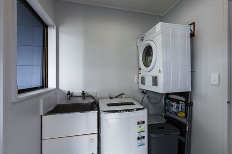 Photo of property in 29 Charles Street, Takapau, 4203