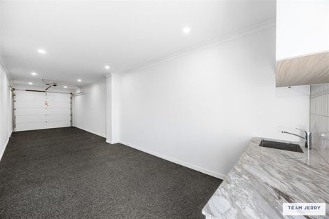 Photo of property in 37 Maungakaraka Road, Karaka, 2580