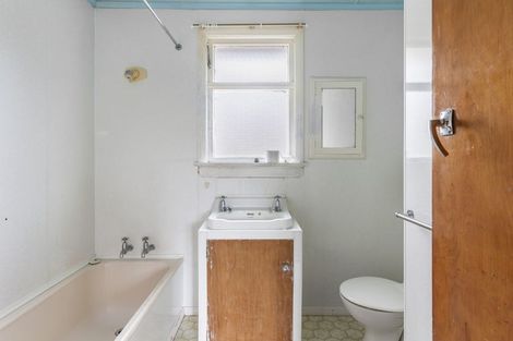 Photo of property in 19 Tui Terrace, Waipori Falls, Outram, 9073