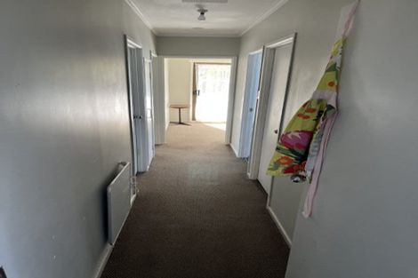 Photo of property in 19 Gainsborough Street, Manurewa, Auckland, 2102