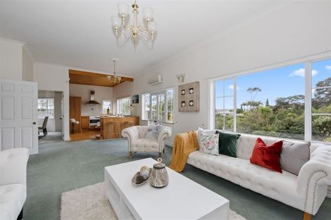 Photo of property in 8a Wainoni Heights, Greenhithe, Auckland, 0632