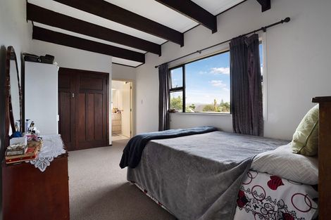 Photo of property in 2/20 Humphrey Kemp Avenue, Henderson, Auckland, 0612