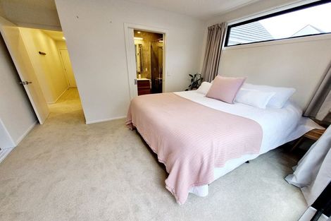 Photo of property in 112a Freyberg Street, Lyall Bay, Wellington, 6022