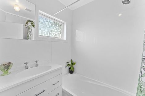 Photo of property in 31 Young Street, New Plymouth, 4310