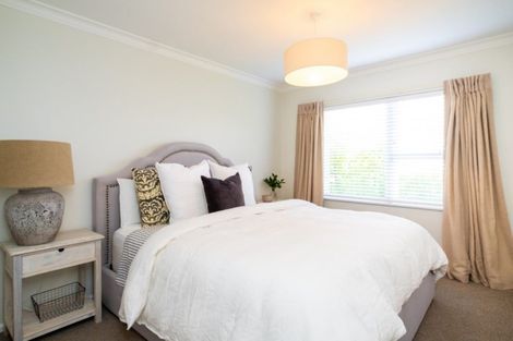 Photo of property in 2 Lovat Street, Havelock North, 4130