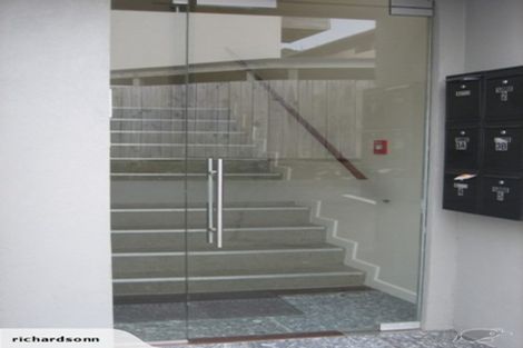 Photo of property in 1/25 Home Street, Mount Victoria, Wellington, 6011