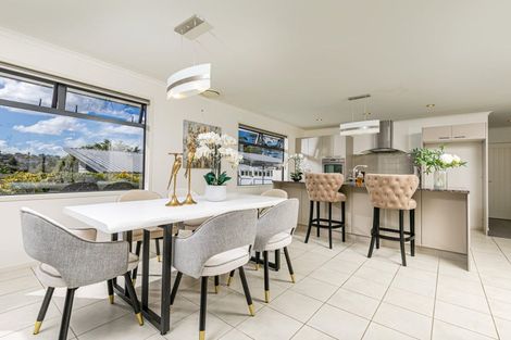 Photo of property in 4 Clapton Place, Henderson, Auckland, 0612