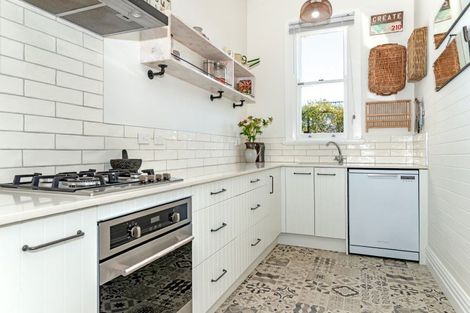 Photo of property in 210 Rutene Road, Kaiti, Gisborne, 4010