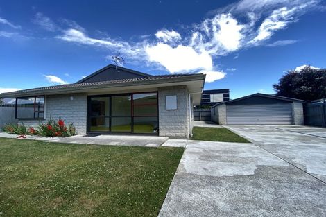 Photo of property in 3/28 Oxley Avenue, St Albans, Christchurch, 8014