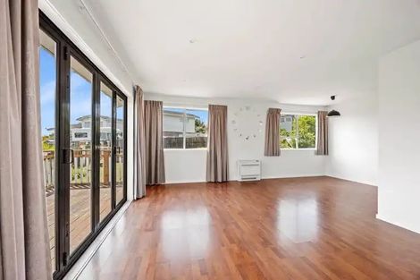 Photo of property in 2/25 Moire Road, Massey, Auckland, 0614