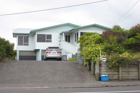 Photo of property in 1007 Whangaparaoa Road, Tindalls Beach, Whangaparaoa, 0930