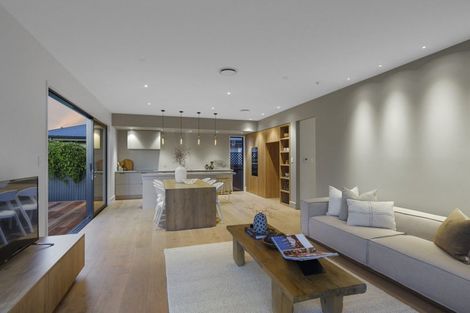 Photo of property in 69 Tomes Road, St Albans, Christchurch, 8052