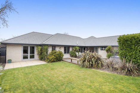 Photo of property in 20 Dunaverty Place, Broomfield, Christchurch, 8042