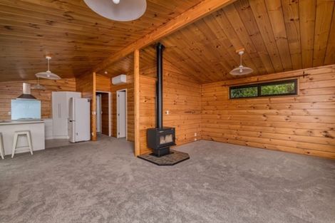 Photo of property in 88 Doves Bay Road, Kerikeri, 0294