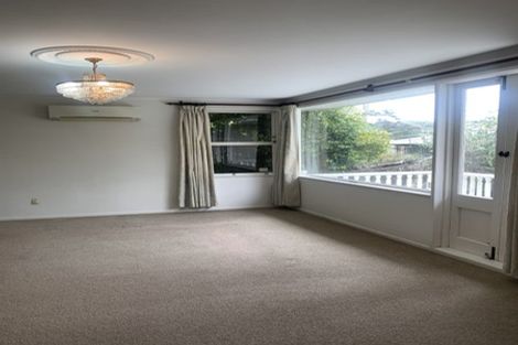 Photo of property in 72 Peach Road, Glenfield, Auckland, 0629