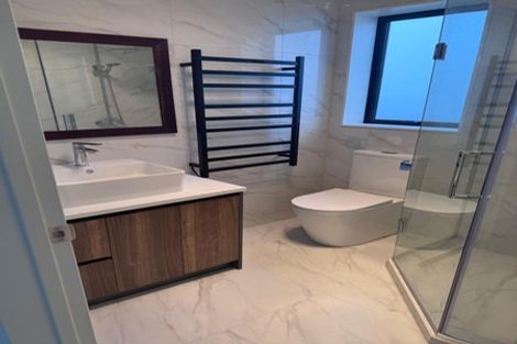 Photo of property in 18 Emerald Avenue, Rosehill, Papakura, 2113