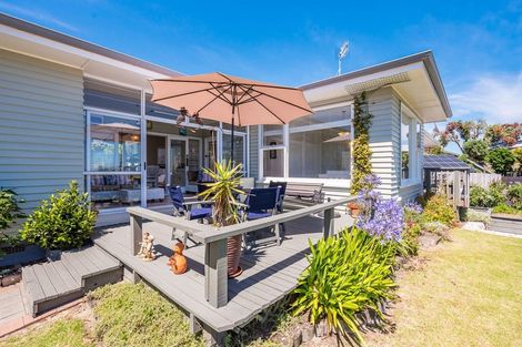 Photo of property in 16 Webber Street, Paraparaumu Beach, Paraparaumu, 5032