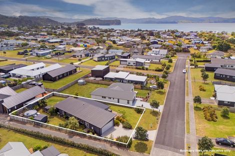 Photo of property in 41 Longreach Drive, Cooks Beach, Whitianga, 3591