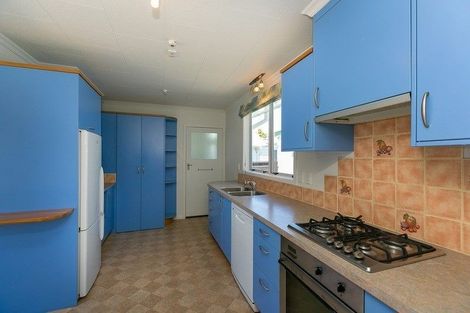 Photo of property in 10 Union Street, Merrilands, New Plymouth, 4312