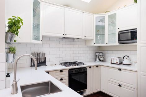 Photo of property in 3 Karaka Street, Hokowhitu, Palmerston North, 4410