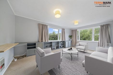 Photo of property in 4a Deller Grove, Silverstream, Upper Hutt, 5019
