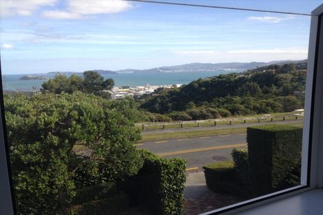 Photo of property in 37 Mulberry Street, Maungaraki, Lower Hutt, 5010