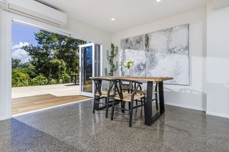 Photo of property in 140 Deep Creek Road, Torbay, Auckland, 0630