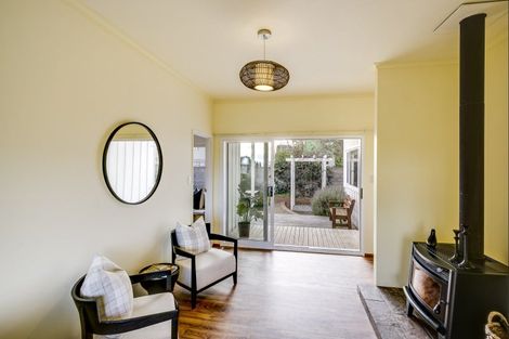 Photo of property in 121 Thompson Road, Bluff Hill, Napier, 4110