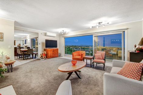 Photo of property in 20 Whangaparaoa Road, Red Beach, 0932