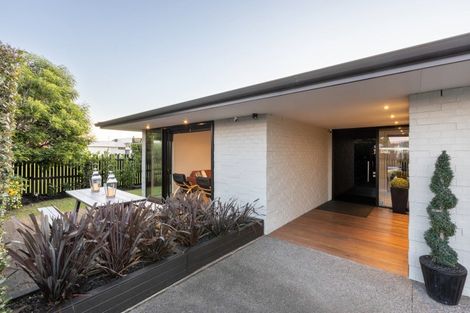 Photo of property in 25 Burrows Street, Tauranga South, Tauranga, 3112