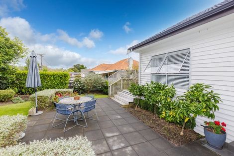 Photo of property in 17 Windsor Road, Maeroa, Hamilton, 3200